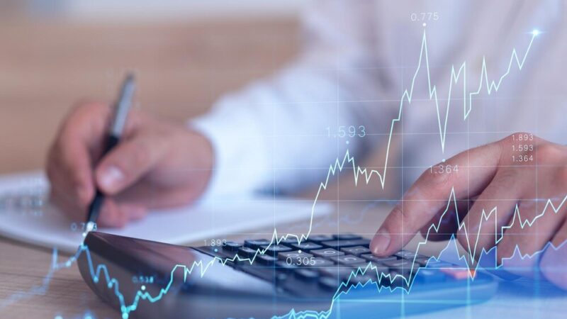 Otyń na skraju budżetowej przepaści: 2,5 mln zł kredytu w obliczu kryzysu finansowego