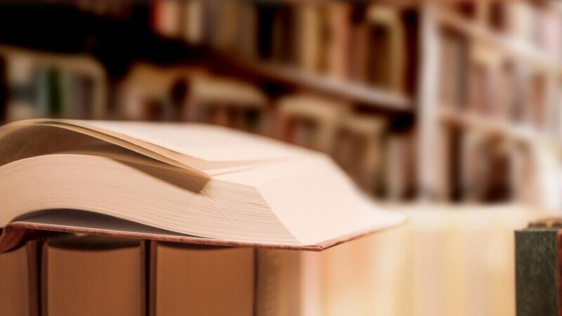 Katarzyna Zyskowska: Fascynująca podróż przez historię na spotkaniu w bibliotece