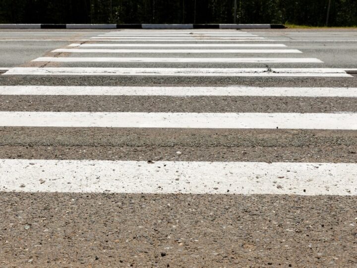 Bezpieczeństwo niechronionych uczestników ruchu: Policja apeluje o ostrożność i odblaski!