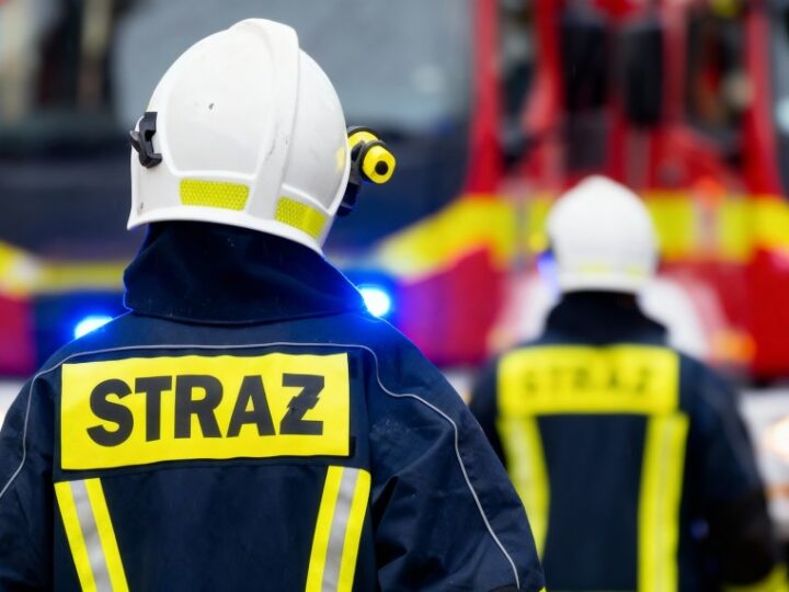 Nowi bohaterowie w straży pożarnej w Nowej Soli: awanse i ślubowanie strażaków