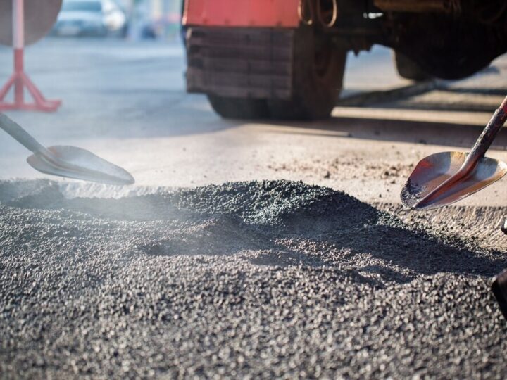 Czerwiński znów liderem – nowa umowa na utrzymanie dróg podpisana!