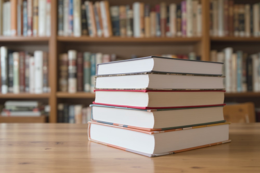 Premiera książki Jakuba Bączykowskiego i konkurs z nagrodami w bibliotece!