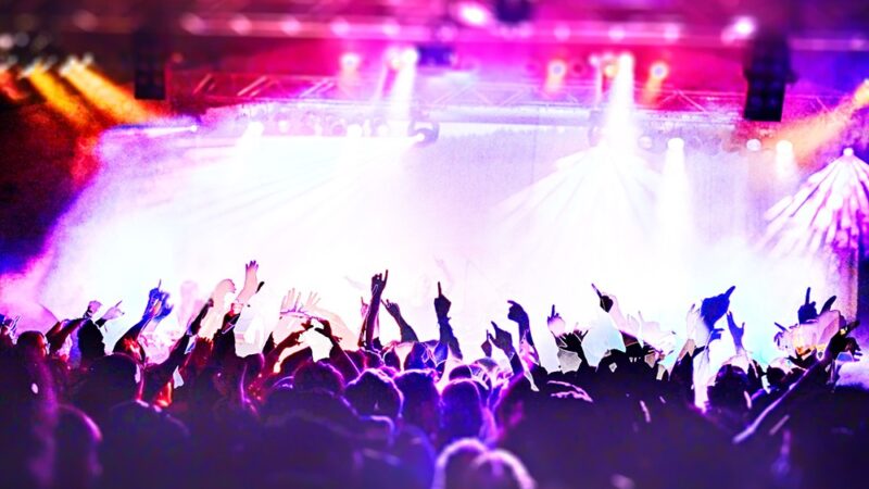 Zanurzenie w oniryczny świat Davida Lyncha: BarRock w Galerii pod Tekstem