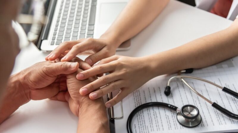 Infolinia „Helpline” – wsparcie dla chorych na Alzheimera i ich opiekunów