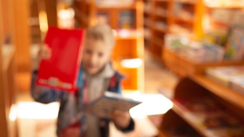 Edukacyjne spektakle w Otyniu: dzieci odkrywają znaczenie zdrowia psychicznego