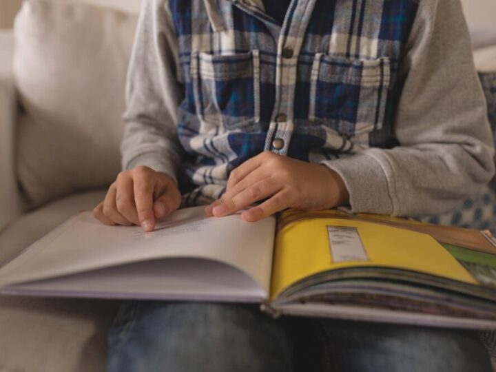 Starosta Nowosolski i dyrektor DPS w Kożuchowie omawiają plany modernizacji placówki