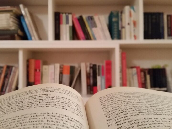 Wakacyjne planszówki w bibliotece – odkryj nowe przygody!