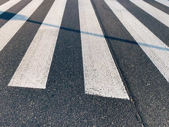 Nowy chodnik w Solnikach – poprawa bezpieczeństwa pieszych na drogach powiatowych