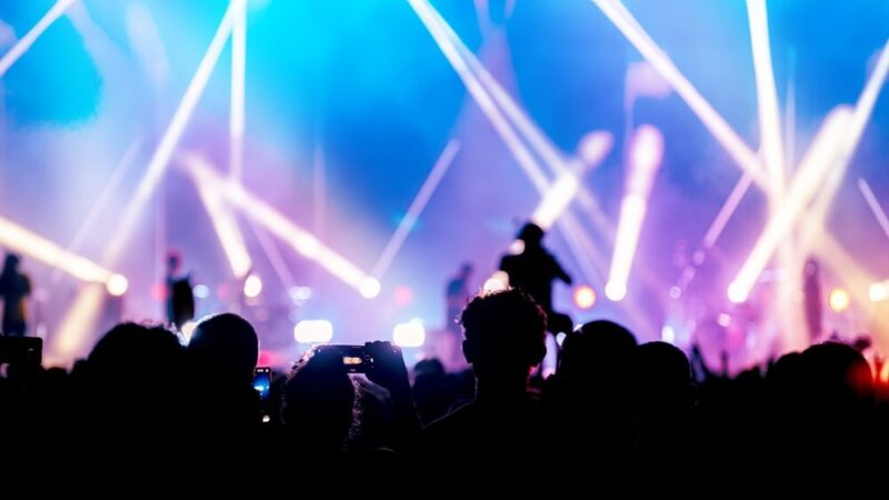 Paryż w Nowej Soli: Niezapomniany koncert Anny Haby inspirowany Edith Piaf