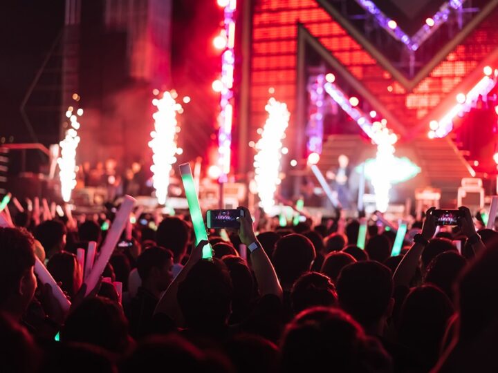 Piątek z atrakcjami: zanurz się w piana party!