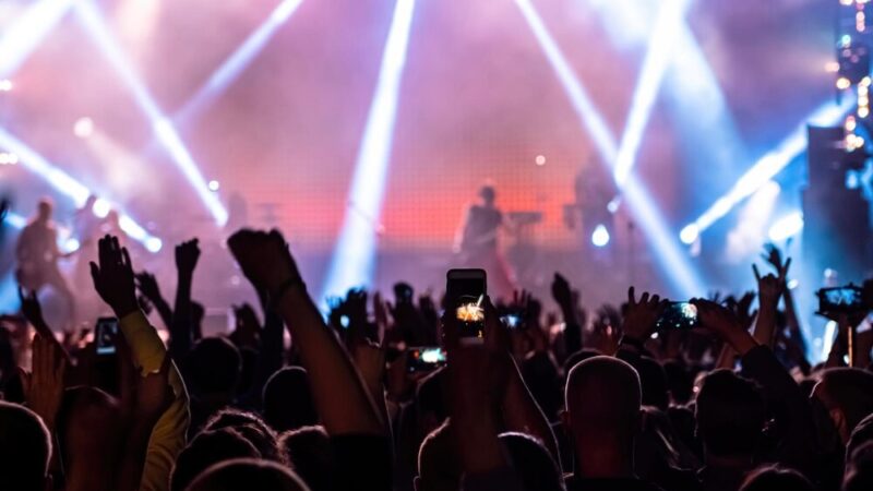 Karaoke z MRM – dołącz do muzycznej przygody!